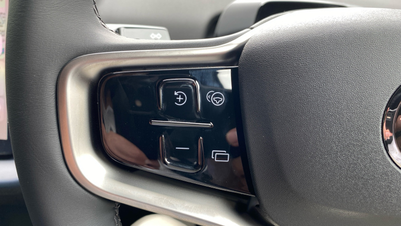 Volvo EX30 315kW Twin Motor Performance Plus 69kWh 5dr Auto Electric Estate